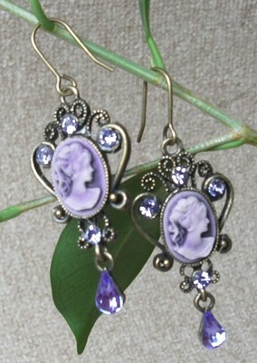 Boucles d'oreilles camee Swarovski pendant Style Vintage violet