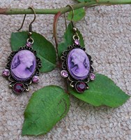 Boucles d'oreilles pendantes Vintage CAMEE ST Lustre violet Cristaux