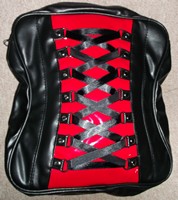 sac à dos gothique à lacets noir et rouge